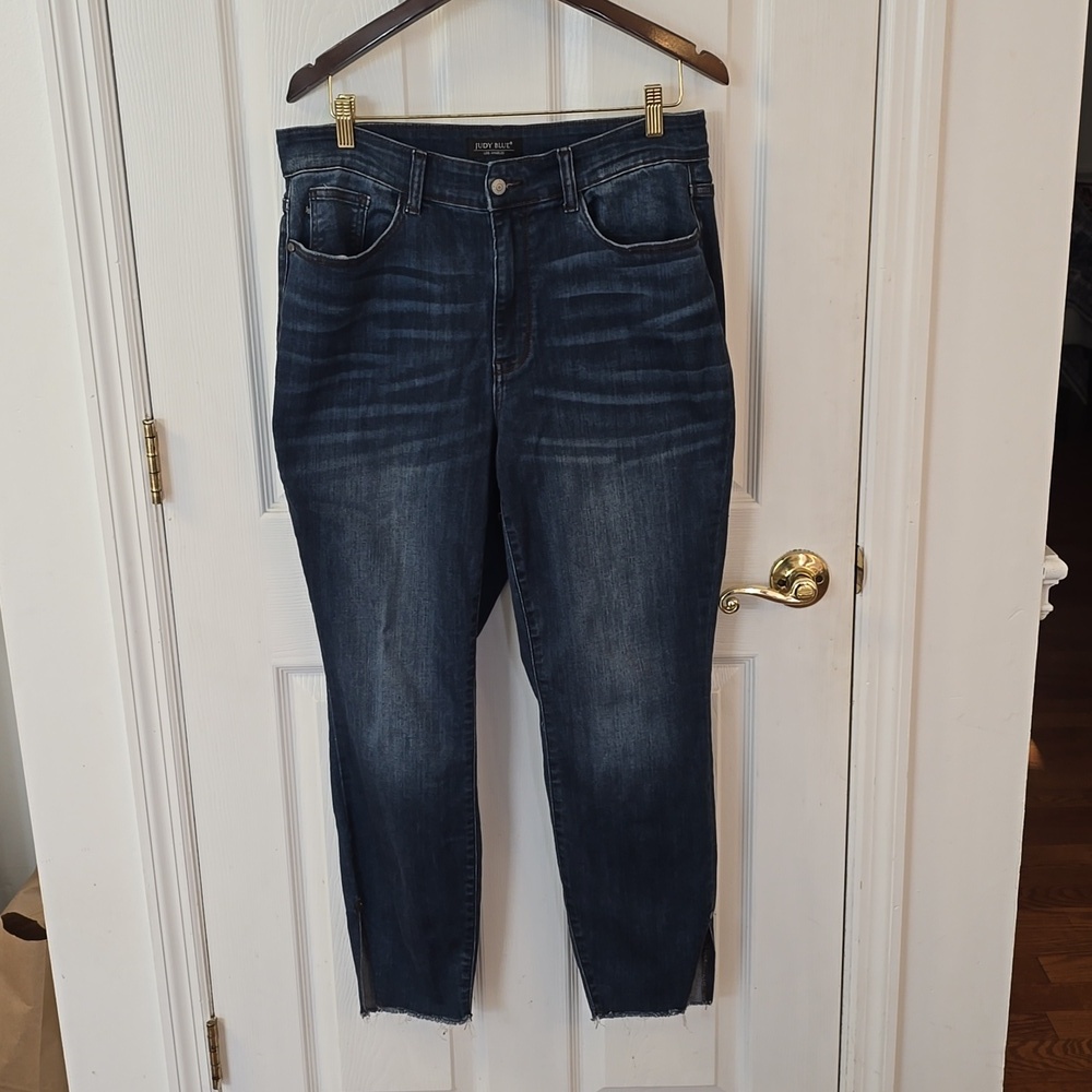 Judy Blue Los Angeles Women's Blue Jeans Fray Hem Skinny Fit Size 14W